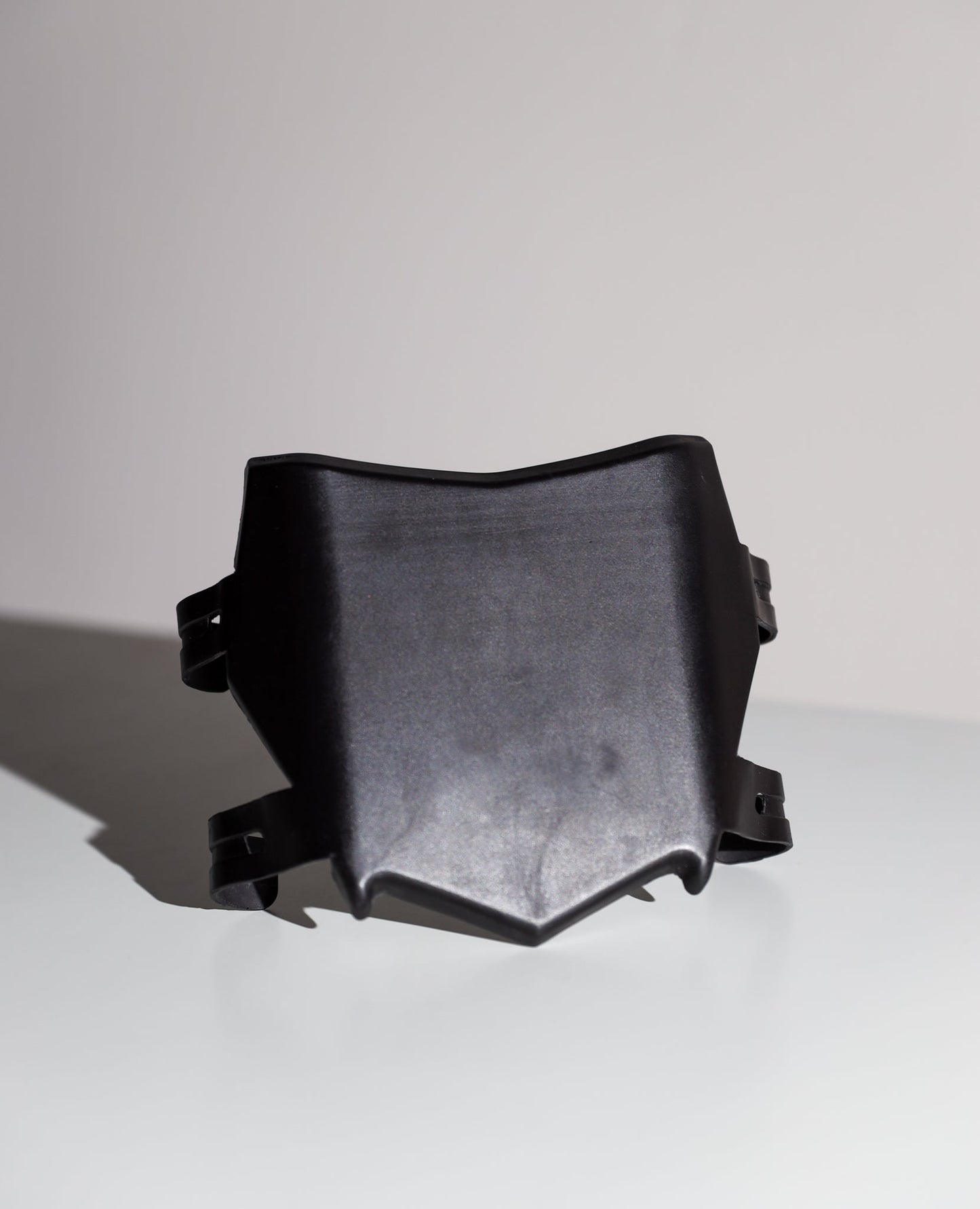 3d printed motocutz plate (black)